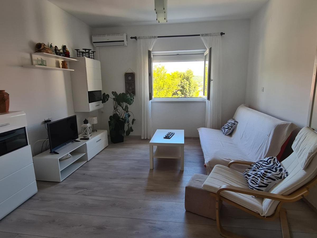 Apartman Karmen Barbat na Rabu Exterior photo